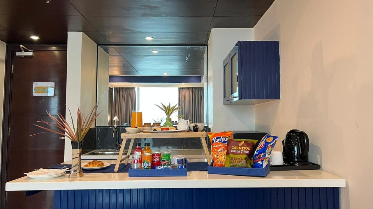 Golden Tulip Suites Gurgaon Buitenkant foto