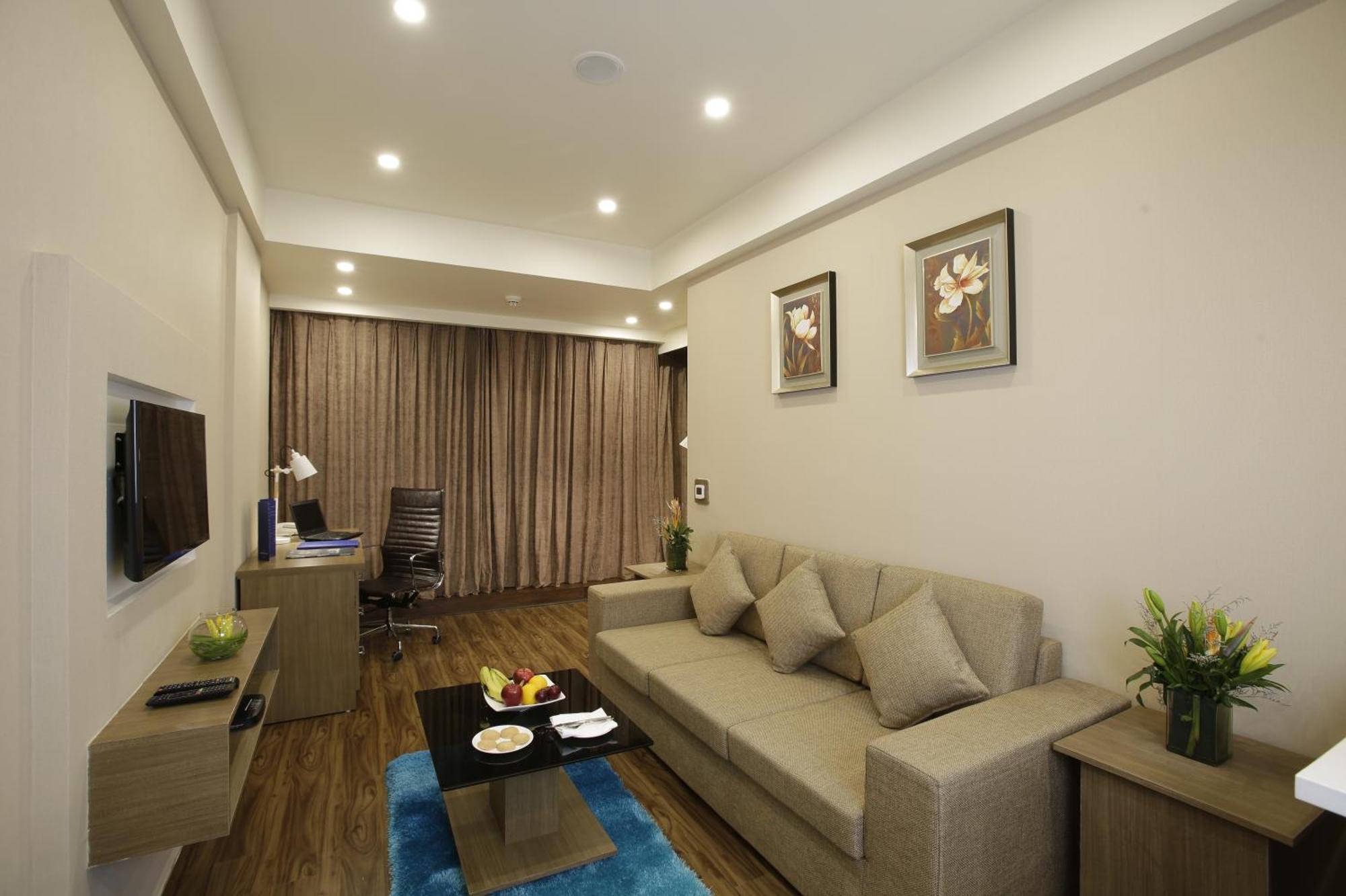 Golden Tulip Suites Gurgaon Buitenkant foto